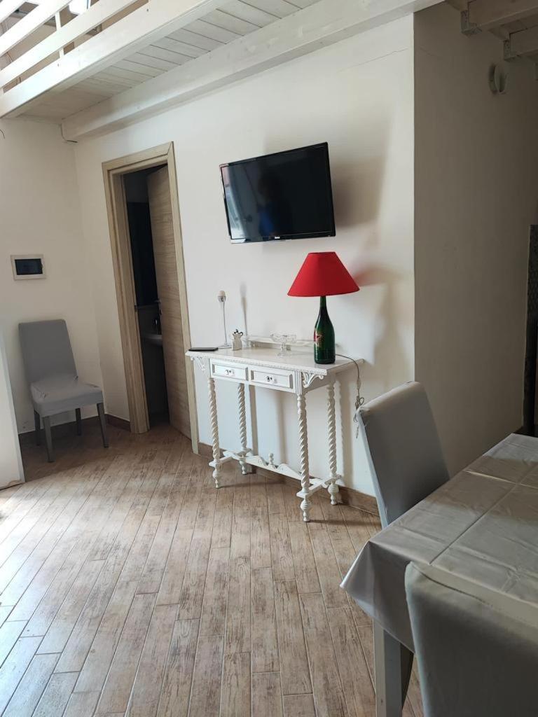 Greta Viola House Apartment Squinzano ภายนอก รูปภาพ