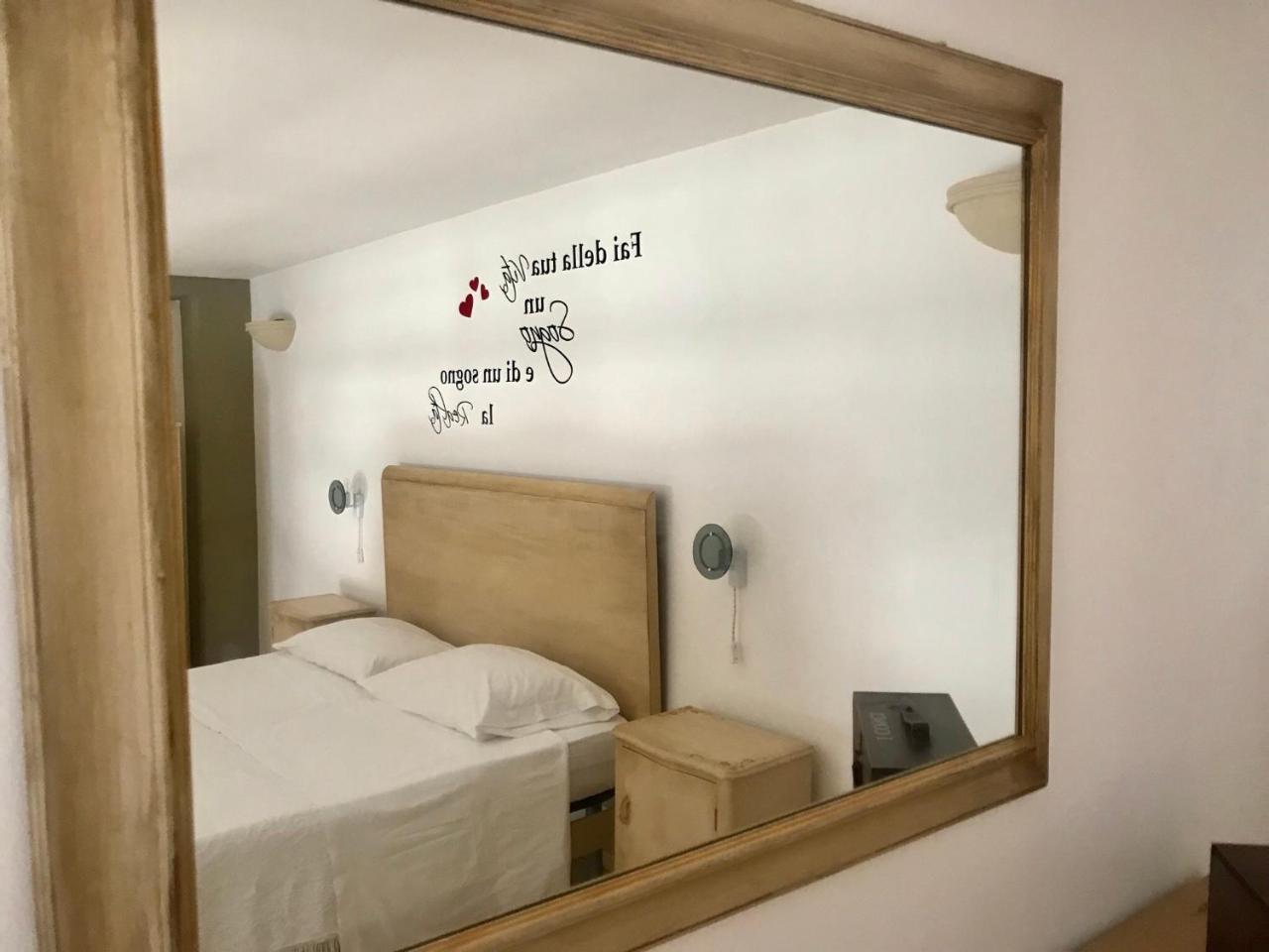 Greta Viola House Apartment Squinzano ภายนอก รูปภาพ